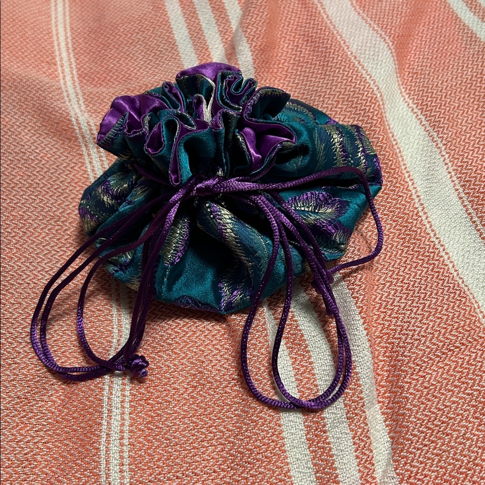 Black and red Chinese silk brocade drawstring pouch for jewelry